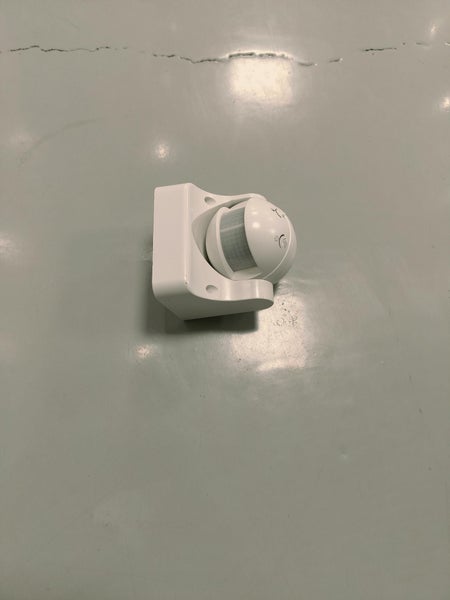 Liiketunnistin 12 VDC